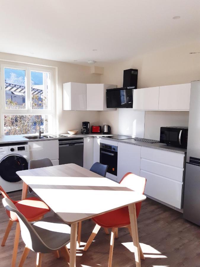 T3 Neuf 65M2 5 Personnes Avec Jardin Au Calme, Menage Inclus, Local Velo Apartamento Bagnères-de-Luchon Exterior foto